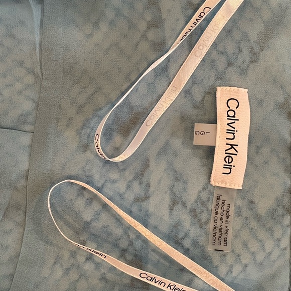 Calvin Klein Dress Excellent Condition - figure flattering & like new L - Picture 6 of 14